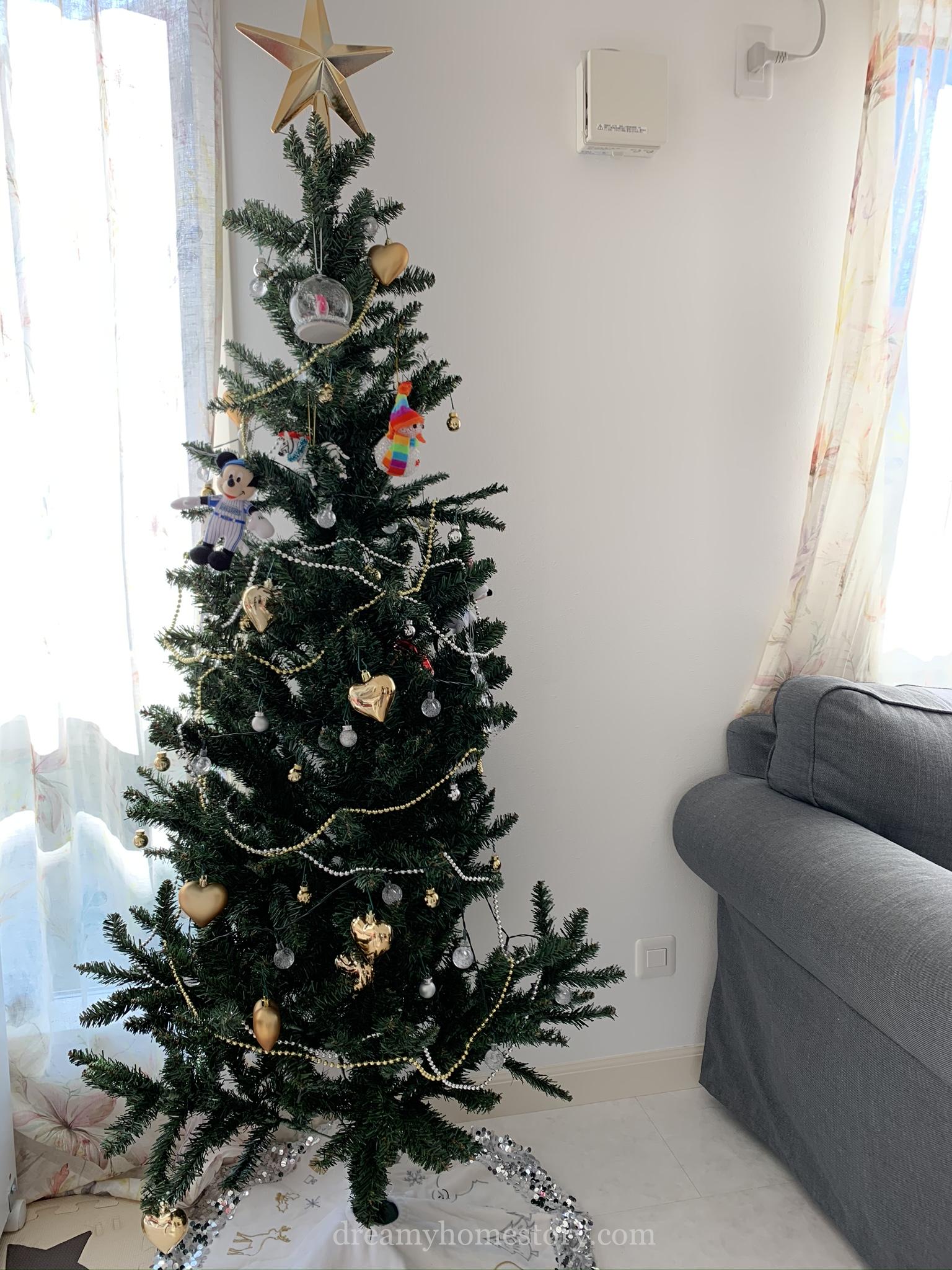 クリスマスツリーっていつから家に飾るの 出す時期はいつが正解 白いおうちで理想の二世帯住宅 インテリアができるまで